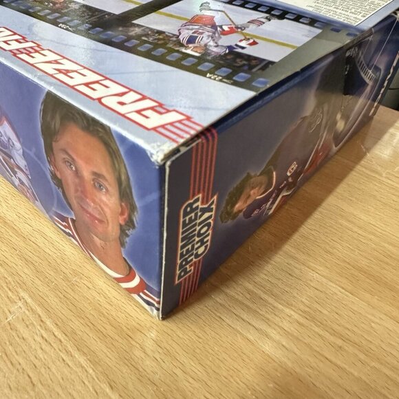 Wayne Gretzky Starting Lineup 1998 Freeze Frame 3 pack Action figures NHL HOCKEY - Picture 6 of 10